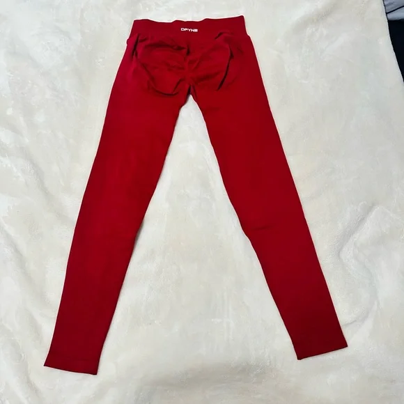 Dfyne crimson red leggings impact size medium - Picture 2 of 3